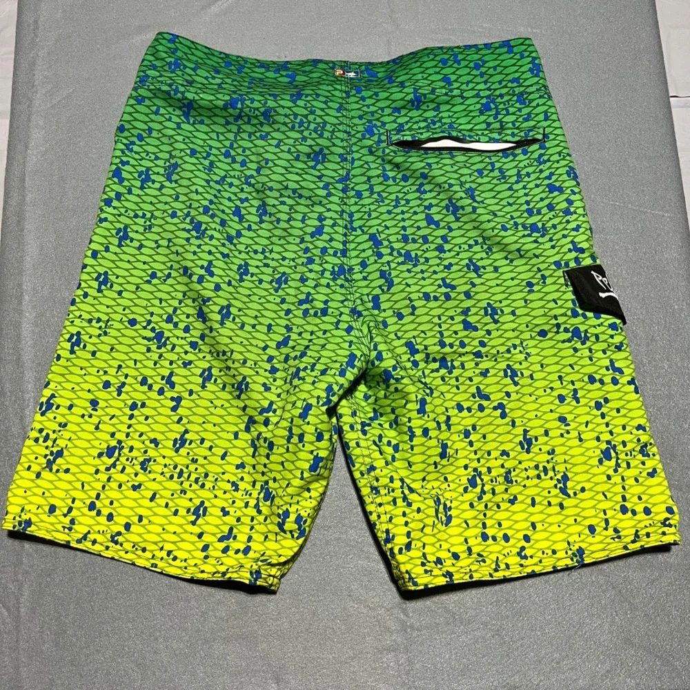 Pelagic Mens Mahi Fish Scale Board Shorts Green Blue Splatter Size 32 235-G